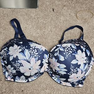 SECRET TREASURES Bra Size 40DDD. Confirm Bra Size From Pictures